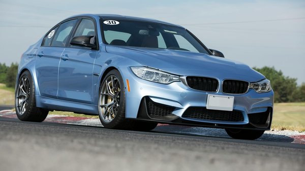 Cabriolet comme première voiture : la clé du bonheur ou un choix risqué ?